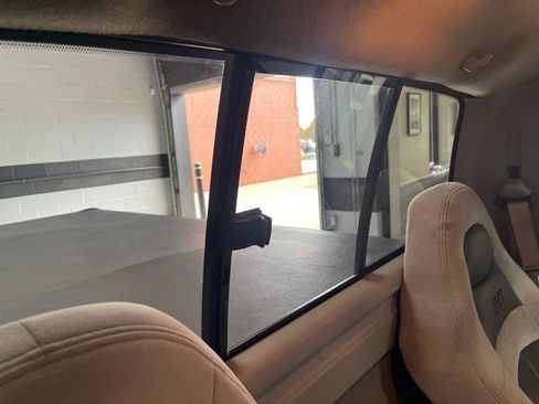 Used 2002 Ford F150 Lightning RWD image 83