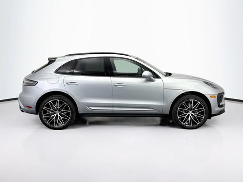 Used 2026 Porsche Macan AWD/4WD image 8
