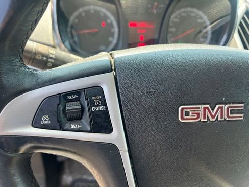 Used 2017 GMC Terrain SLT w/ Open Road Package AWD/4WD image 13