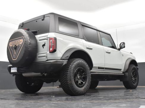 Used 2021 Ford Bronco First Edition AWD/4WD image 21