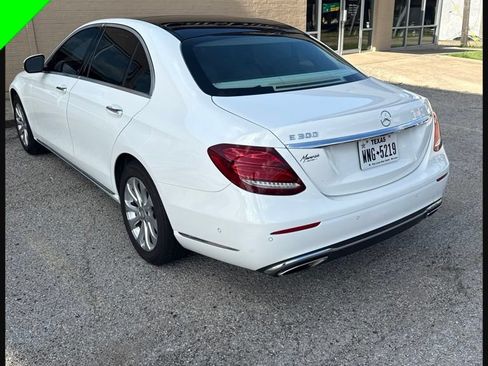 Used 2017 Mercedes-Benz E 300 image 7