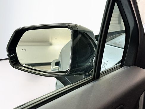 Used 2024 Honda Prologue EX image 16