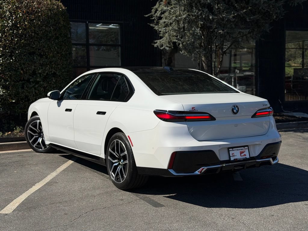 Used 2024 BMW 740i RWD image 19