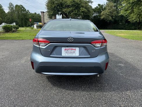 Used 2020 Toyota Corolla LE FWD image 34