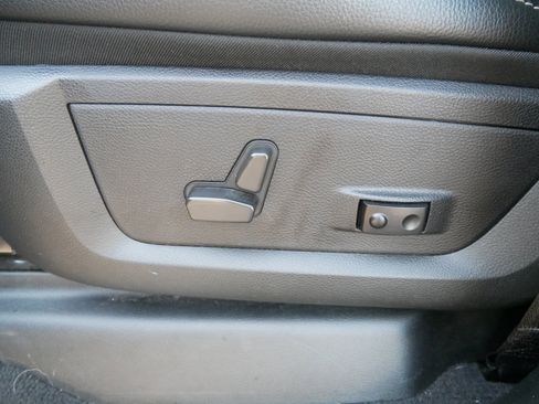 Used 2022 RAM 3500 Laramie image 19