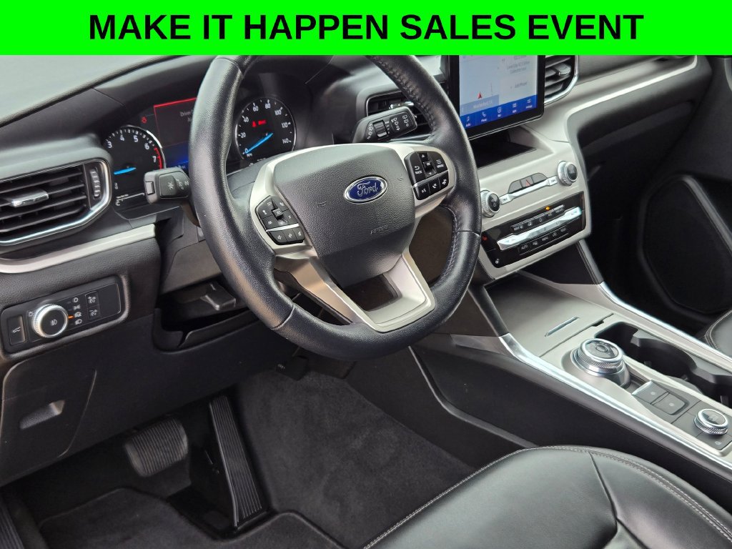 Used 2022 Ford Explorer XLT w/ Equipment Group 202A AWD/4WD image 10
