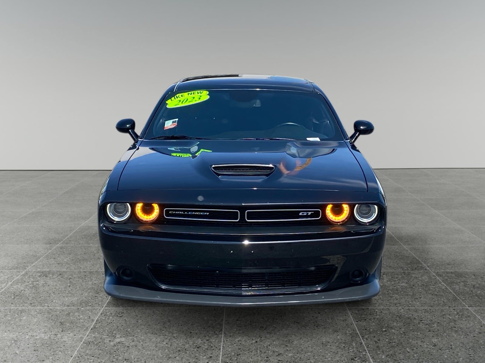 Used 2023 Dodge Challenger GT RWD image 8