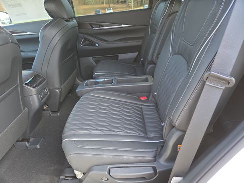 New 2026 INFINITI QX60 Autograph w/ Dark Cargo Package image 5