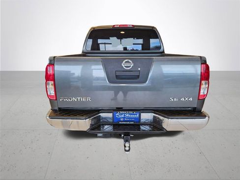 Used 2005 Nissan Frontier SE image 8