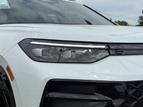 New 2026 Volkswagen Tiguan SE R-Line image 3