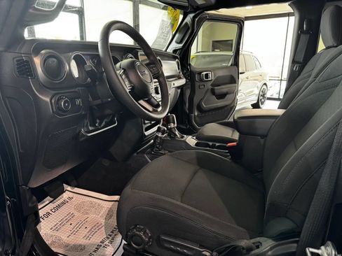 Used 2023 Jeep Wrangler Sport AWD/4WD image 10