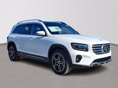 New 2026 Mercedes-Benz GLB 250 4MATIC image 3