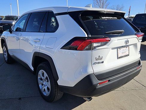 Used 2024 Toyota RAV4 LE image 21