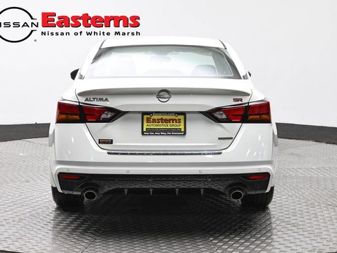 Used 2023 Nissan Altima 2.0 SR FWD image 6