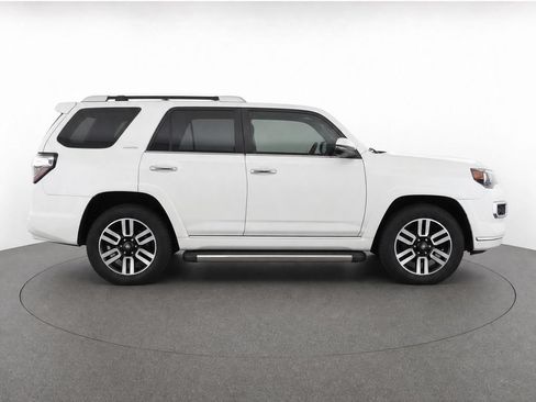 Used 2023 Toyota 4Runner Limited AWD/4WD image 6