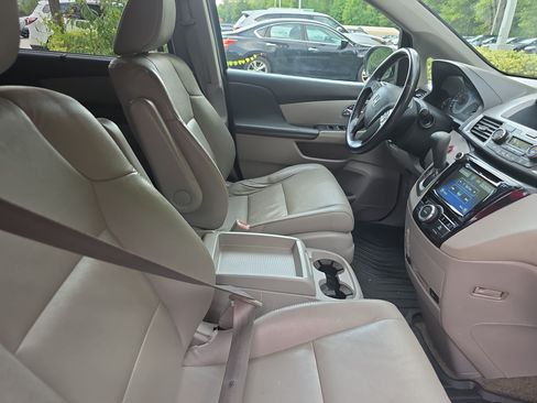 Used 2016 Honda Odyssey EX-L image 10
