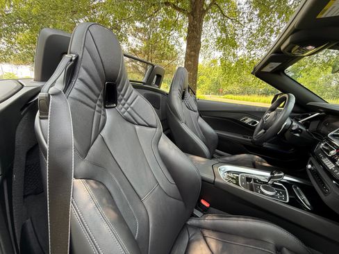 Used 2024 BMW Z4 sDrive30i w/ Convenience Package RWD image 23
