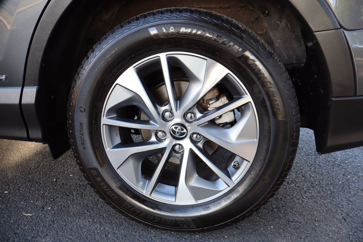 Used 2018 Toyota RAV4 XLE w/ Convenience Package AWD/4WD image 43