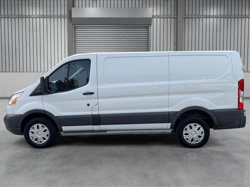 Used 2018 Ford Transit 250 130 Low Roof w/ Exterior Upgrade Package image 2