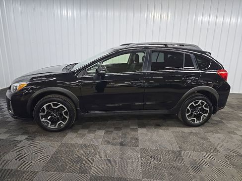 Used 2016 Subaru Crosstrek 2.0i Limited AWD/4WD image 5