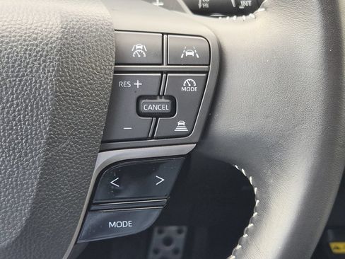 Used 2025 Toyota Camry SE FWD image 22