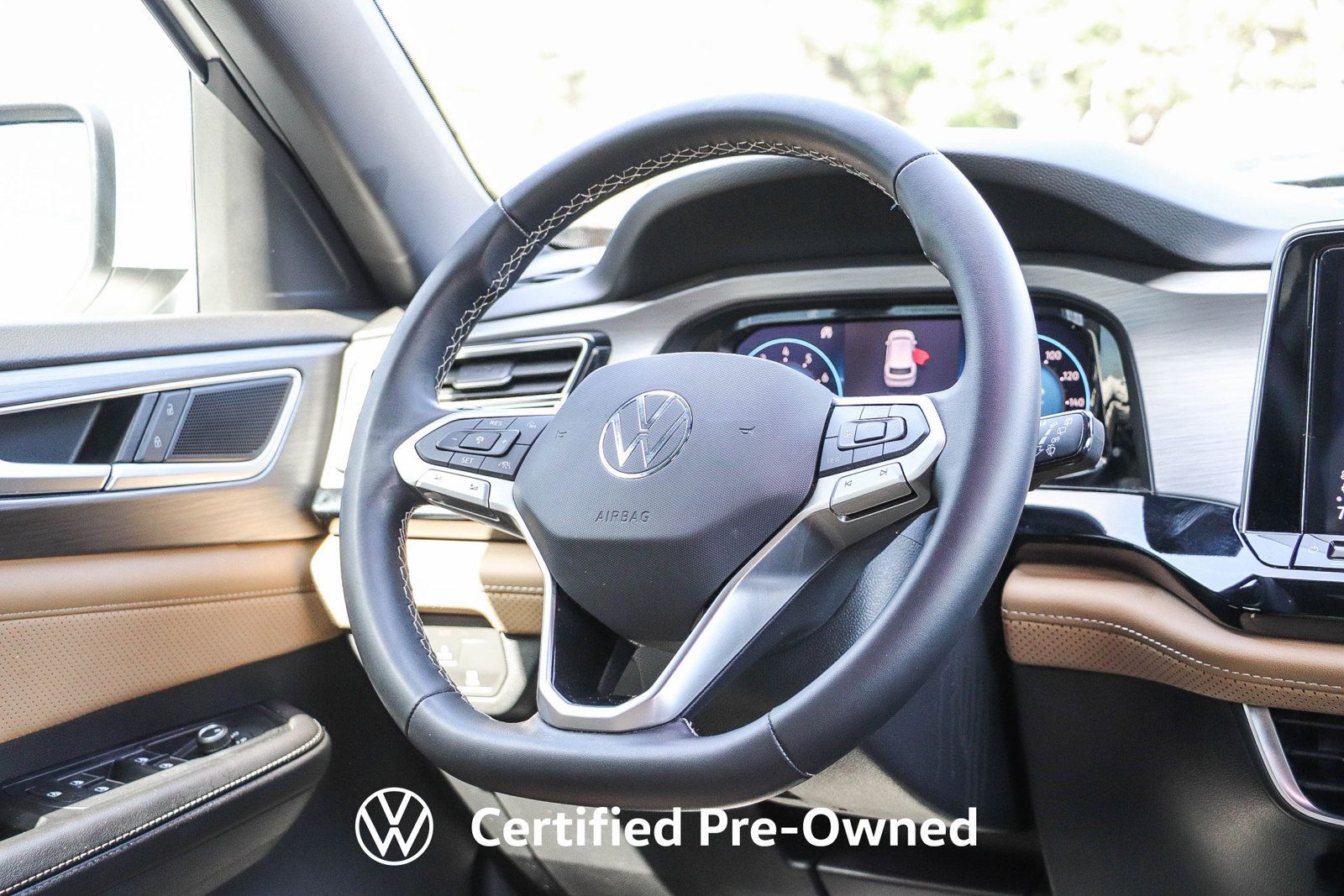 Used 2024 Volkswagen Atlas Cross Sport SE FWD image 17