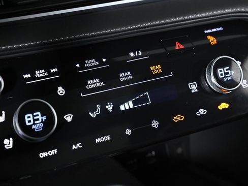 Certified 2026 INFINITI QX60 Autograph w/ Dark Cargo Package image 18