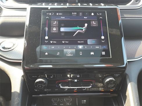 Used 2024 Jeep Grand Cherokee L Laredo w/ Luxury Tech Group I image 22