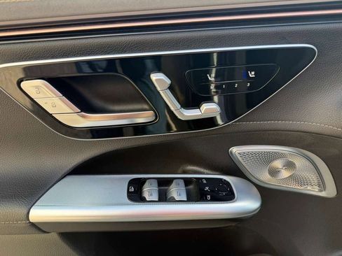 Used 2023 Mercedes-Benz EQE 500 4MATIC SUV image 13