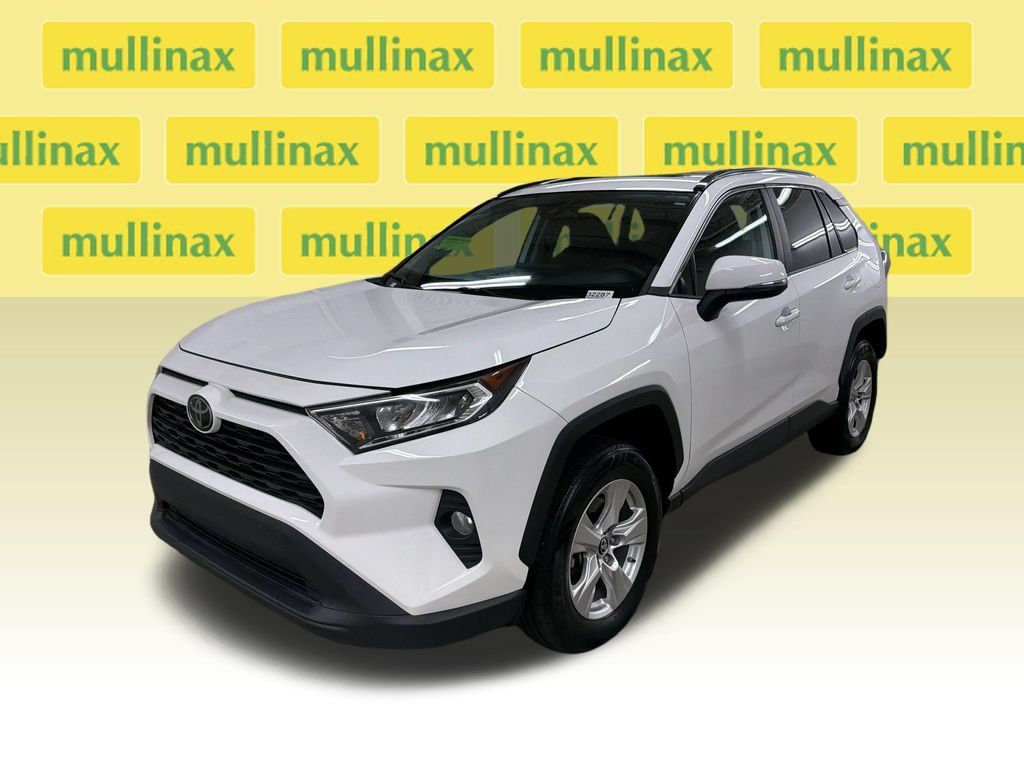 Used 2019 Toyota RAV4 XLE FWD image 15
