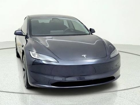 Used 2025 Tesla Model 3 RWD image 2