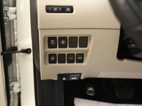 Used 2021 Nissan Rogue Sport SV FWD image 19