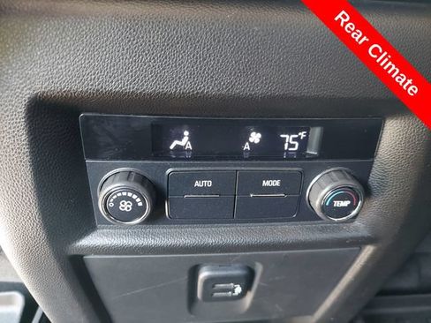 Used 2018 Chevrolet Traverse LT AWD/4WD image 19