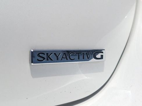 Used 2021 MAZDA MAZDA3 s FWD image 9