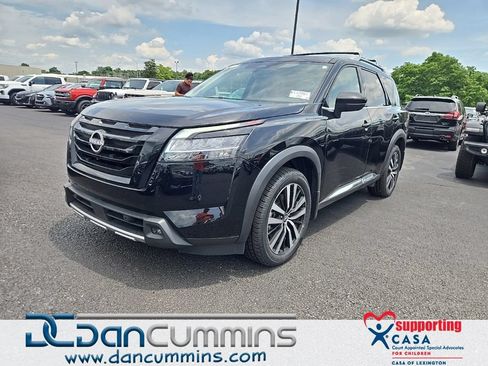 Used 2023 Nissan Pathfinder Platinum AWD/4WD image 1