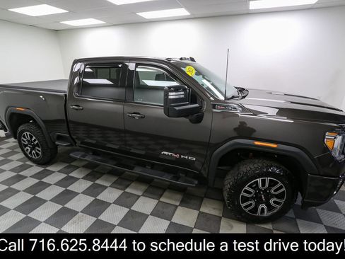 Used 2021 GMC Sierra 2500 AT4 w/ AT4 Preferred Package AWD/4WD image 5