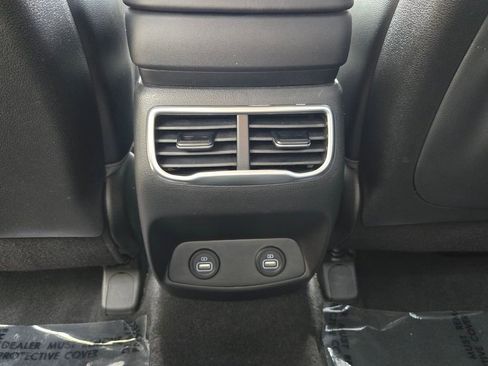 Used 2023 Hyundai Santa Fe SEL w/ Premium Package image 15