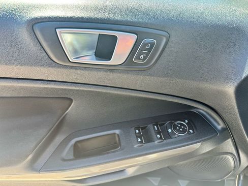 Used 2019 Ford EcoSport SE image 10