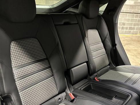 Used 2021 Porsche Cayenne Turbo S image 29