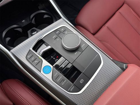 Used 2025 BMW i4 xDrive40i w/ Premium Package image 26