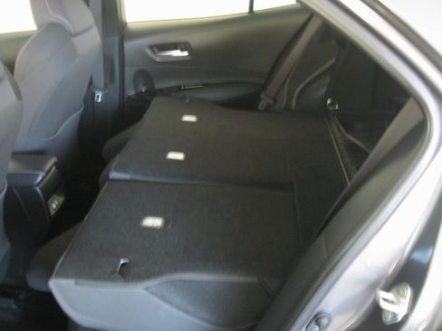 Used 2024 Toyota Corolla SE image 18