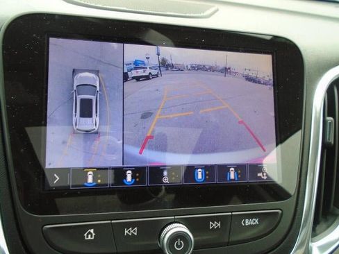 Used 2019 Chevrolet Equinox Premier image 10