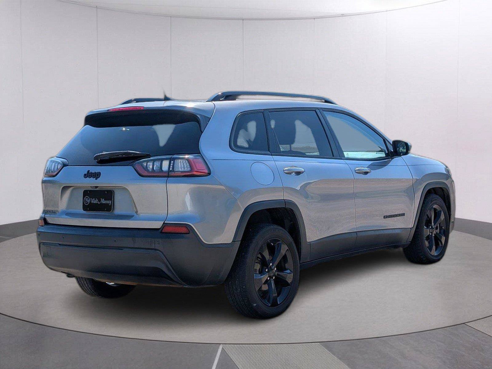 Used 2021 Jeep Cherokee Latitude Plus FWD image 7
