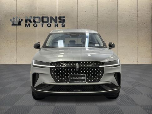 New 2026 Lincoln Nautilus Premier image 3