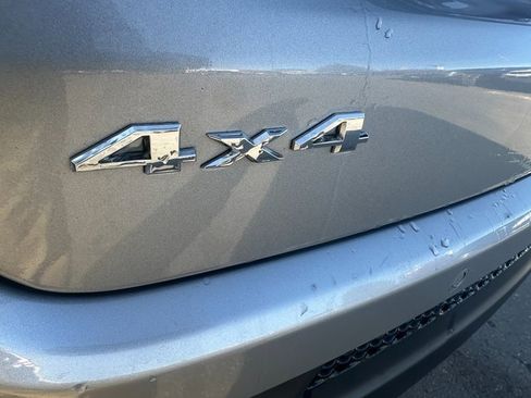 Used 2024 Jeep Compass Limited image 11