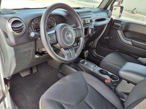 Used 2017 Jeep Wrangler Unlimited Sport image 18