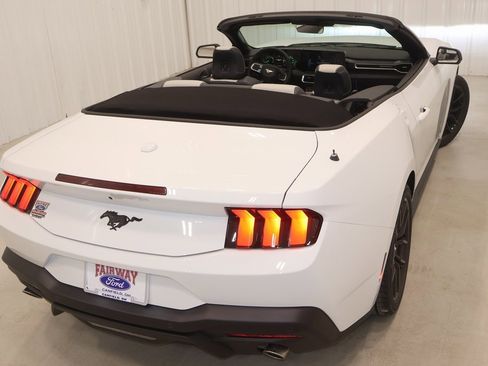 New 2026 Ford Mustang Premium image 31