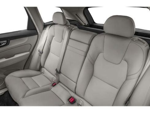 Used 2019 Volvo XC60 T5 Inscription w/ Protection Package Premier image 14