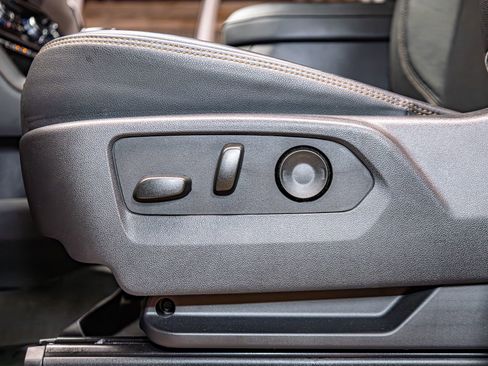 Used 2024 GMC Sierra 1500 AT4 w/ Technology Package image 20