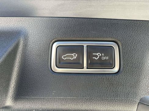 Used 2025 Kia Sorento EX FWD image 9